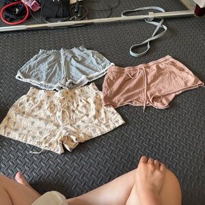 Casual Shorts $32 for 7 + Gift